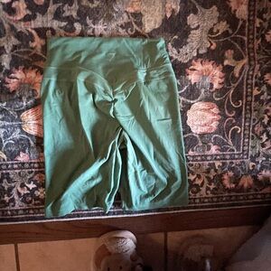 Green High-Waisted biker shorts